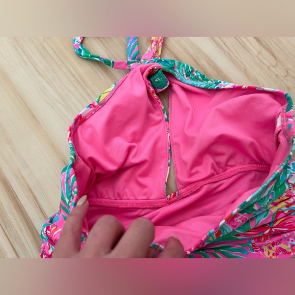 Worn 1x EUC Lilly Pulitzer halter one piece swim suit - Picture 6 of 6
